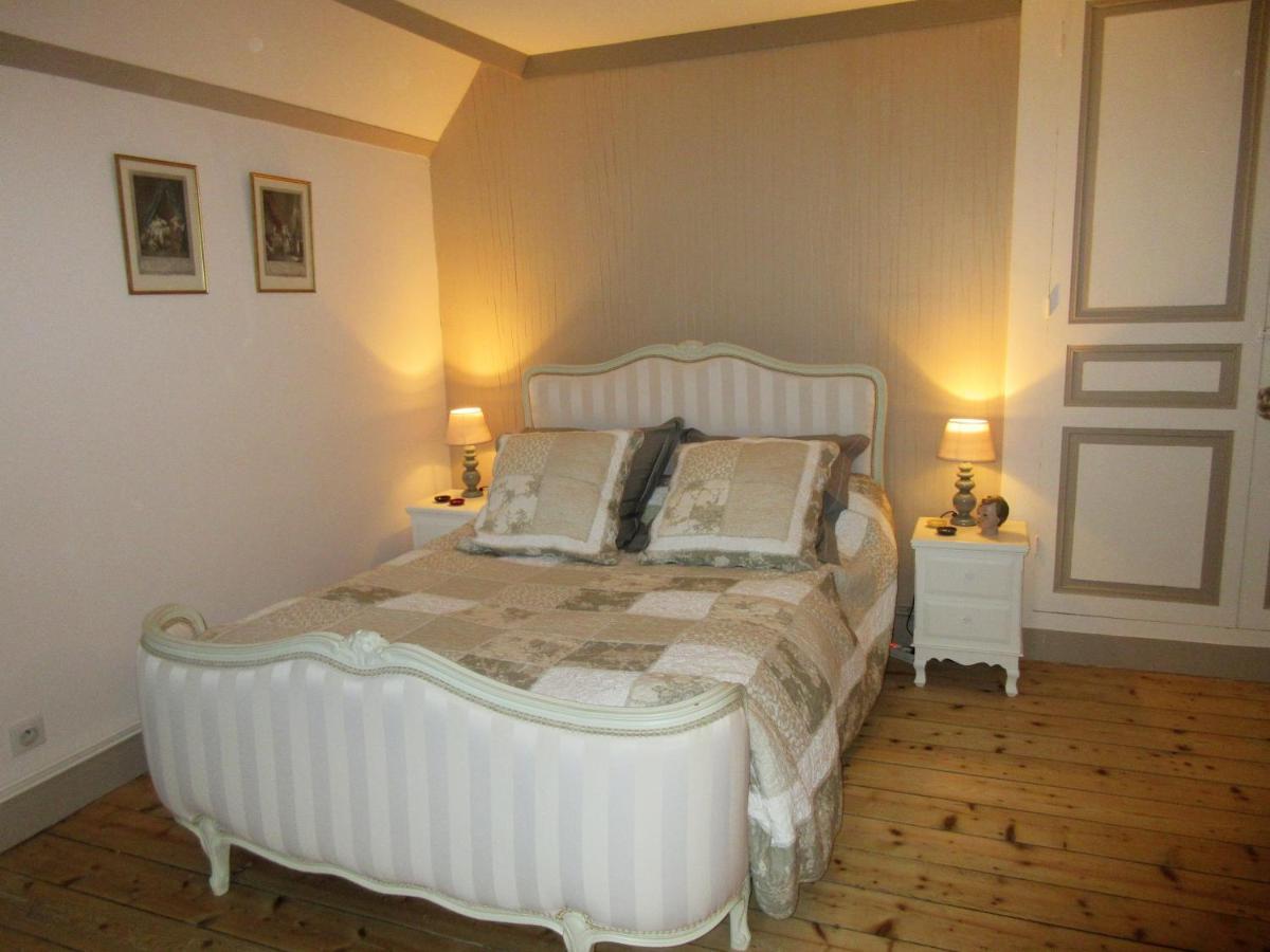 Bed and Breakfast Le Manoir Sur La Roche, 74, Impasse Du Manoir, 71520 Navour Sur Grosne D121 Clermain Экстерьер фото