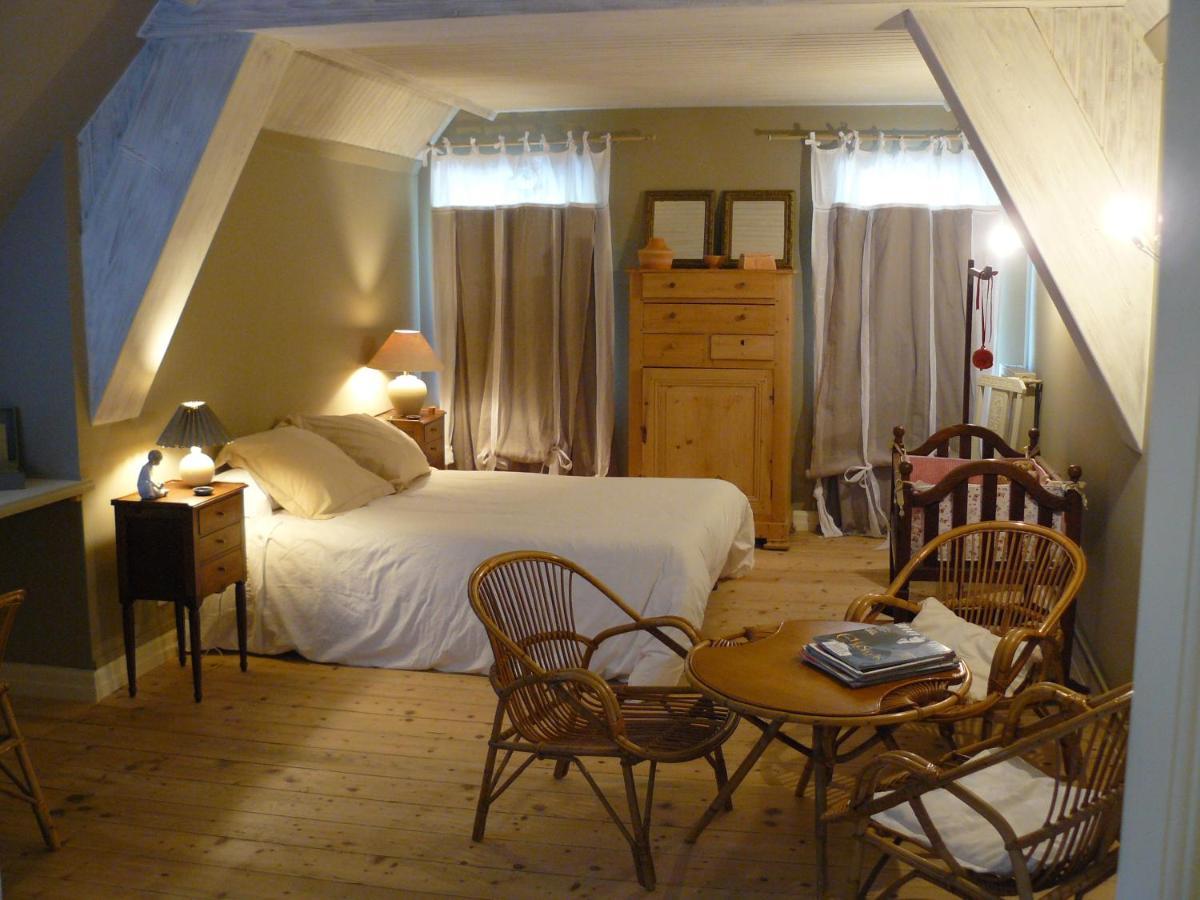 Bed and Breakfast Le Manoir Sur La Roche, 74, Impasse Du Manoir, 71520 Navour Sur Grosne D121 Clermain Экстерьер фото